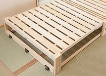 折り畳みベッドにアップダウンキャスター