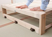 折り畳みベッドにアップダウンキャスター